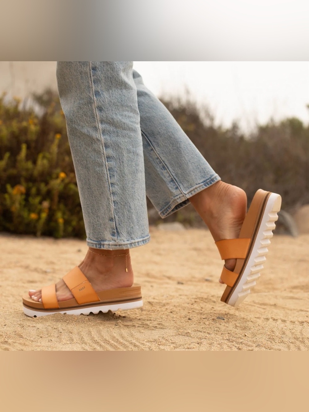 Reef Women’s Cushion Vista Hi Sandals NWOB